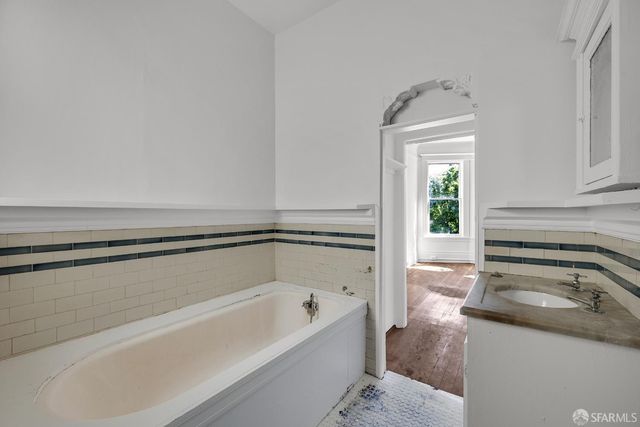 642 Clayton Street, San Francisco, CA 94117