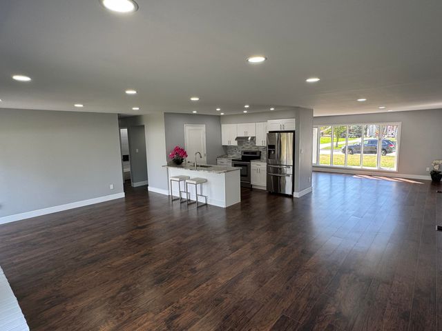 4655 Ashburton Place, City Of Macomb, MI 48310