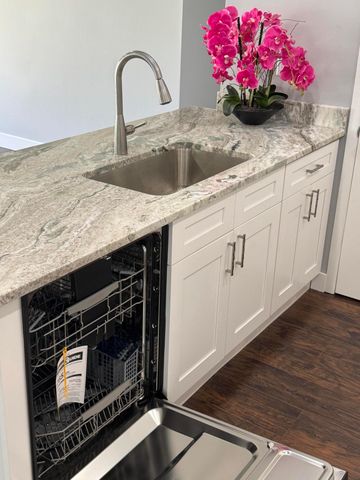 4655 Ashburton Place, City Of Macomb, MI 48310