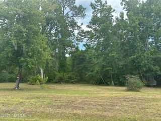 162 KINGFISH Avenue, Palatka, FL 32177