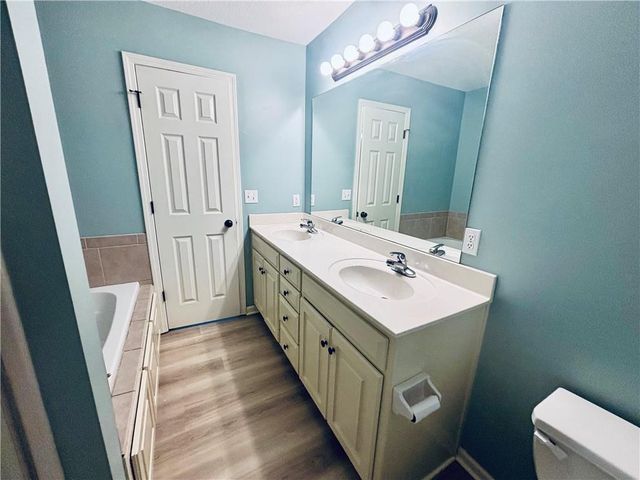 709 N ROCKWELL Avenue, Independence, MO 64056