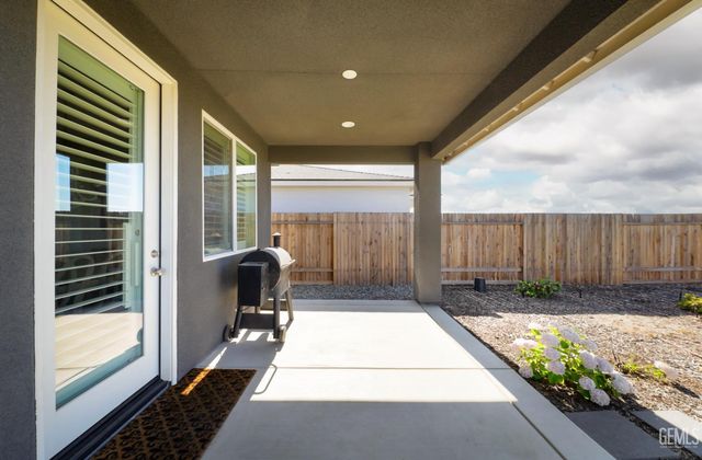 14940 Pams Way, Bakersfield, CA 93314