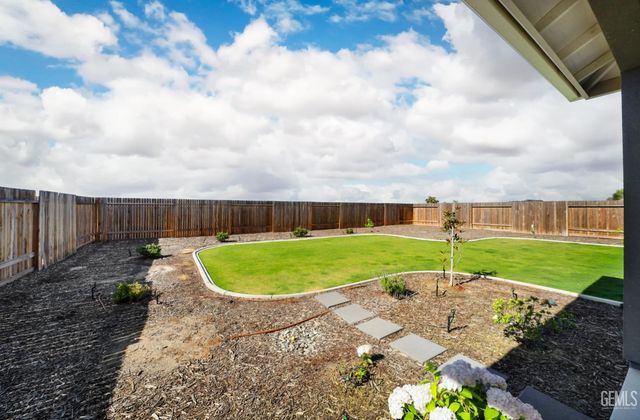 14940 Pams Way, Bakersfield, CA 93314