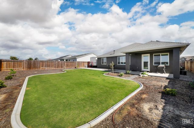 14940 Pams Way, Bakersfield, CA 93314