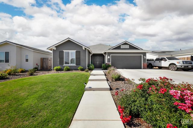 14940 Pams Way, Bakersfield, CA 93314