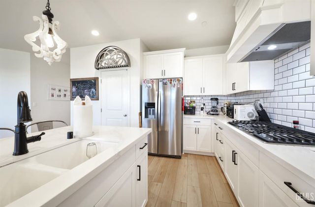 14940 Pams Way, Bakersfield, CA 93314