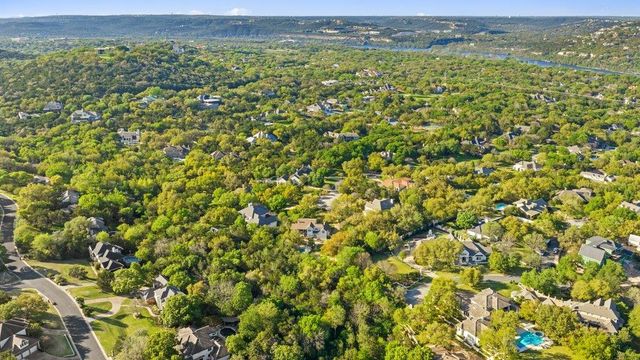 4614 Anikawi DR, Austin, TX 78746