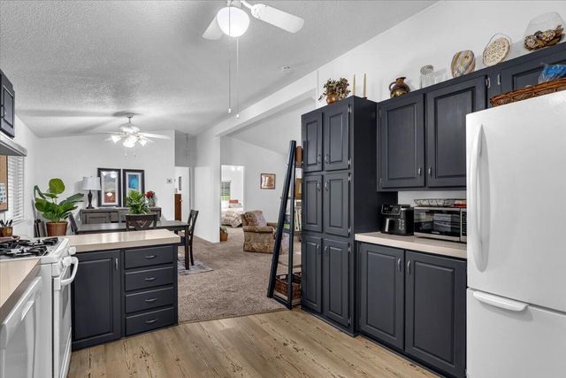 3304 Shasta Dam Boulevard, SPC 133, Shasta Lake, CA 96019