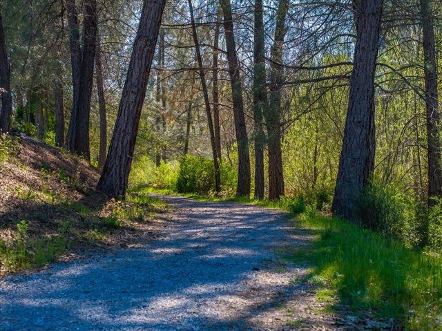 3304 Shasta Dam Boulevard, SPC 133, Shasta Lake, CA 96019