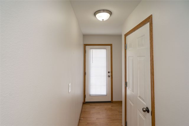 15229 Alpine Drive, Urbandale, IA 50323
