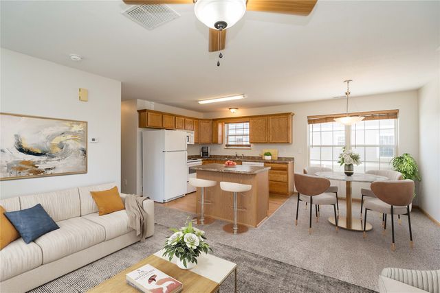 15229 Alpine Drive, Urbandale, IA 50323