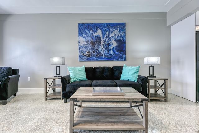 2025 NE 26th Street 1-3, Wilton Manors, FL 33305