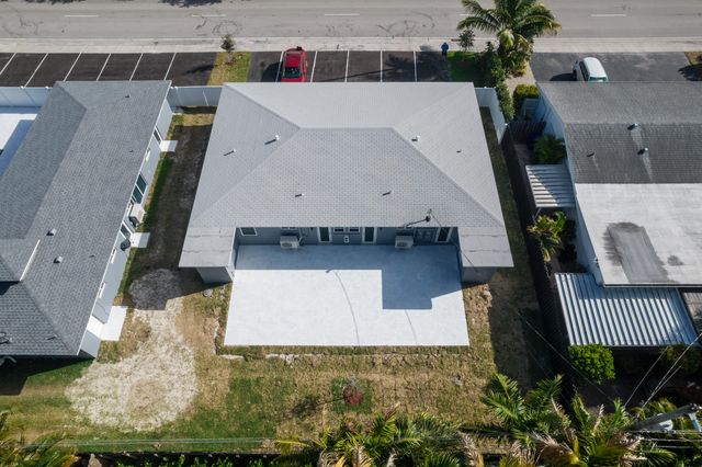 2025 NE 26th Street 1-3, Wilton Manors, FL 33305