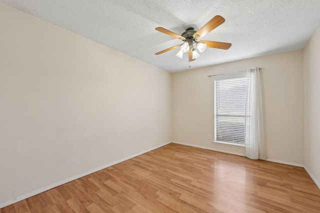 2604 Winding Creek Drive, Carrollton, TX 75007