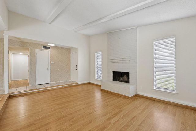 2604 Winding Creek Drive, Carrollton, TX 75007