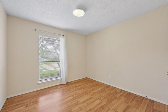 2604 Winding Creek Drive, Carrollton, TX 75007