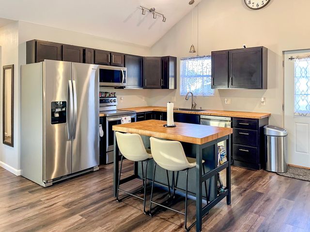 1714 University Avenue W, Minot, ND 58703