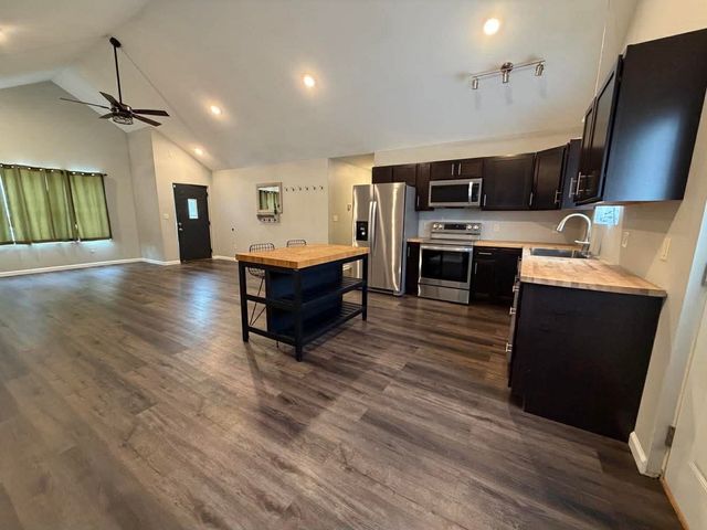 1714 University Avenue W, Minot, ND 58703