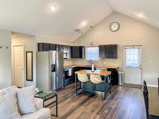 1714 University Avenue W, Minot, ND 58703