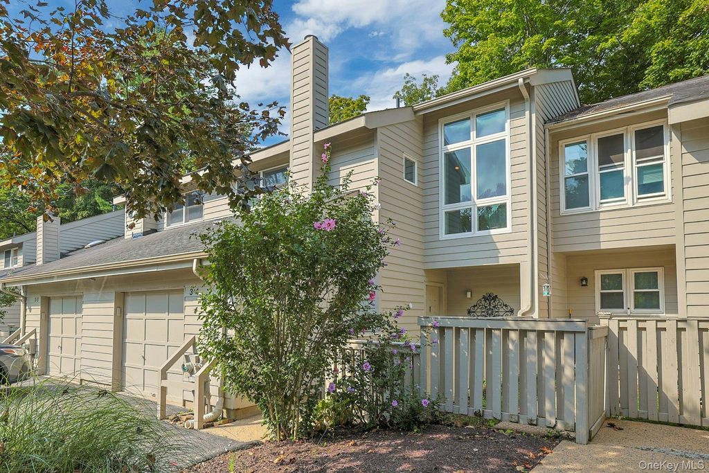 3 Brooke Club Drive 4, Ossining, NY 10562 — exterior