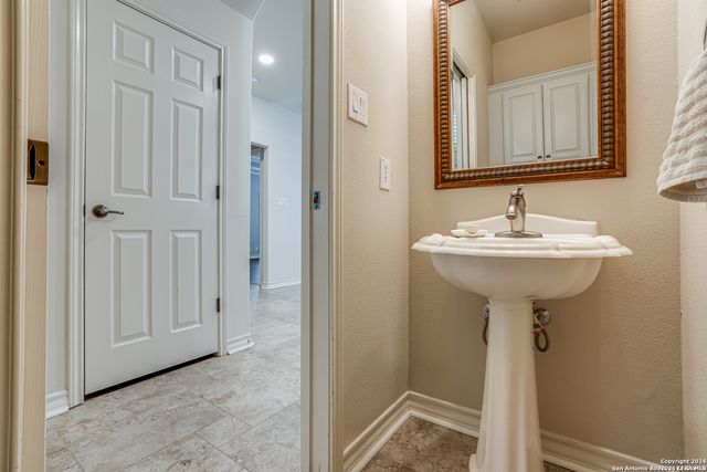 15006 Pastura Pass, Helotes, TX 78023