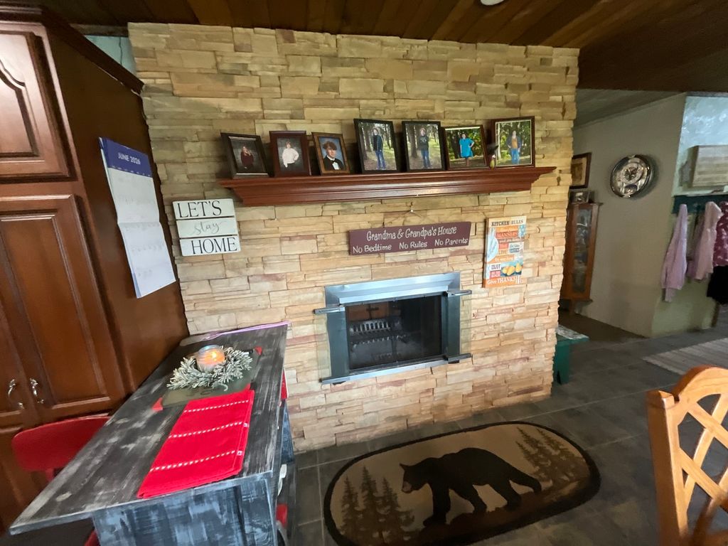 Image 2 of property listing at 303 S Merritt Street, Odin, IL 62870