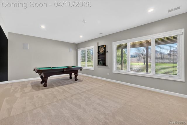 625 Southshore Drive, Oxford Charter Township, MI 48371