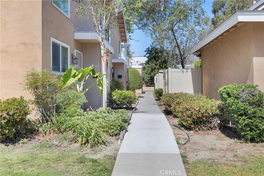 13451 Village, Cerritos, CA 90703