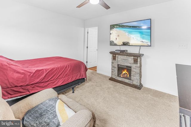 38 STARTING GATE PL, Martinsburg, WV 25404