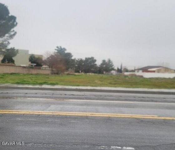 15 W 15th Stw Vic Newgrove, Lancaster, CA 93535