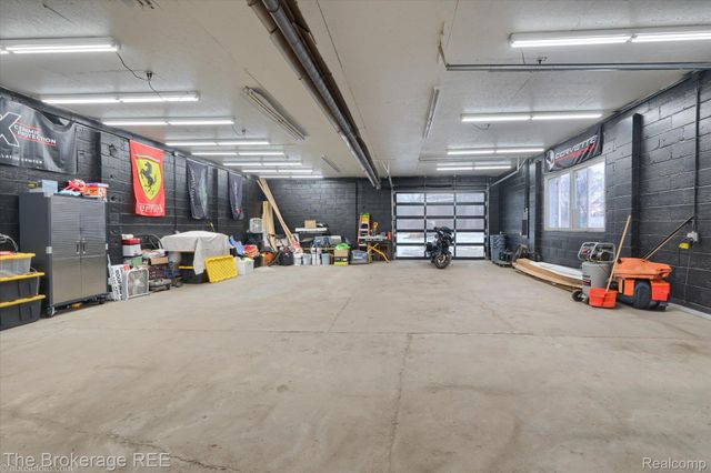 5482 Miller Road, Swartz Creek, MI 48473