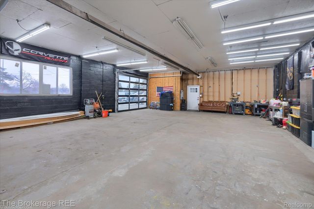 5482 Miller Road, Swartz Creek, MI 48473