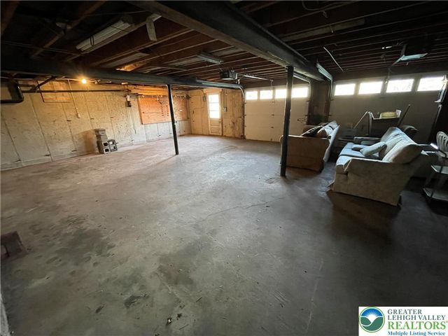 36 Hillside Drive, Coopersburg Boro, PA 18036