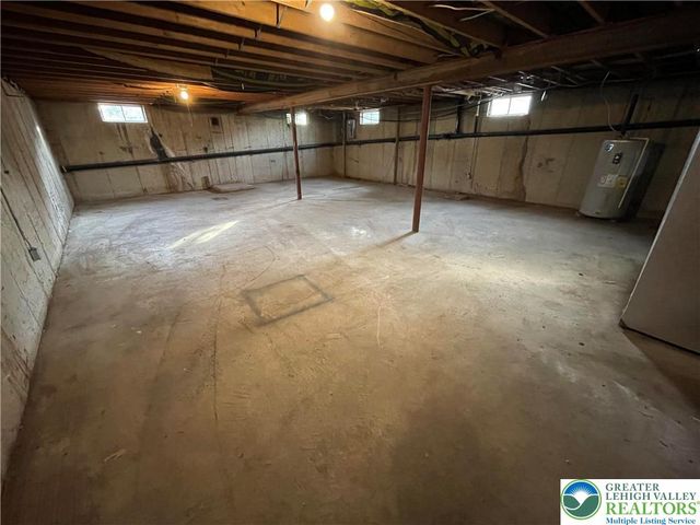 36 Hillside Drive, Coopersburg Boro, PA 18036