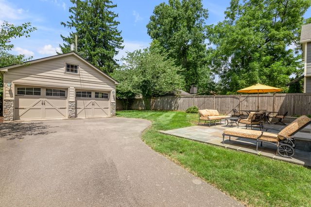 409 Dudley Road, Lexington, KY 40502