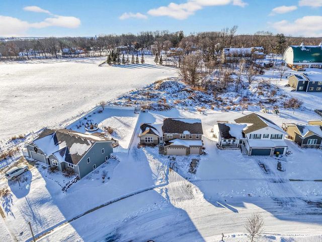 585 Falk Drive, Edgerton, WI 53534