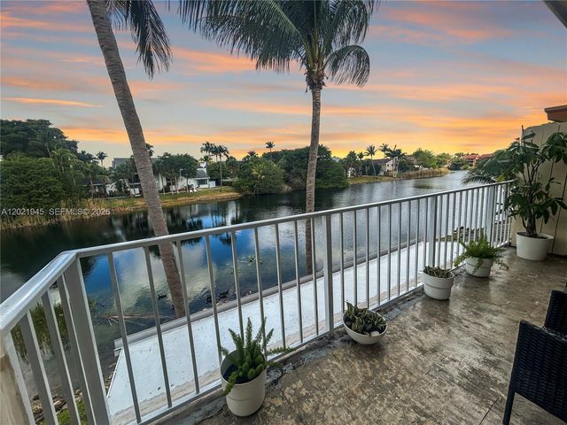 8394 SW 154th Ave 43, Miami, FL 33193