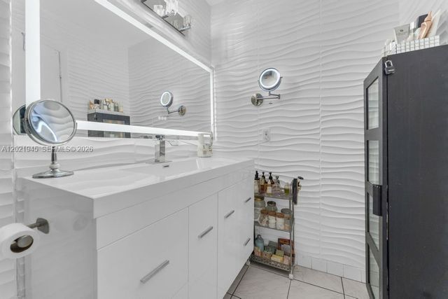 8394 SW 154th Ave 43, Miami, FL 33193