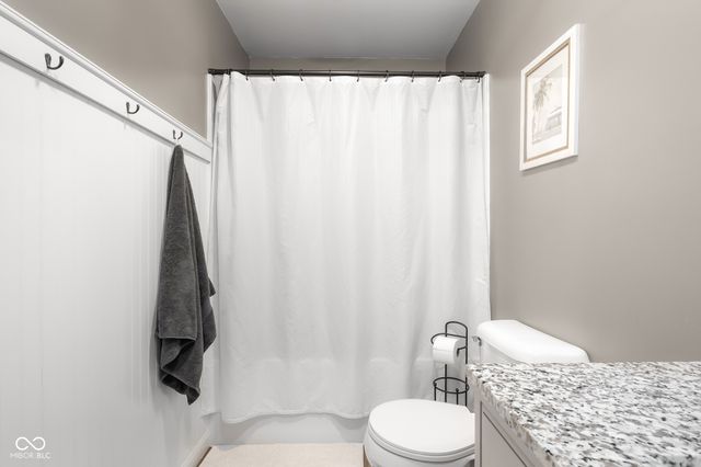 950 Countryside Lane, Columbus, IN 47201