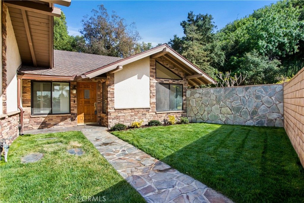 Image 1 of property listing at 1475 Paseo Maravilla, San Dimas, CA 91773