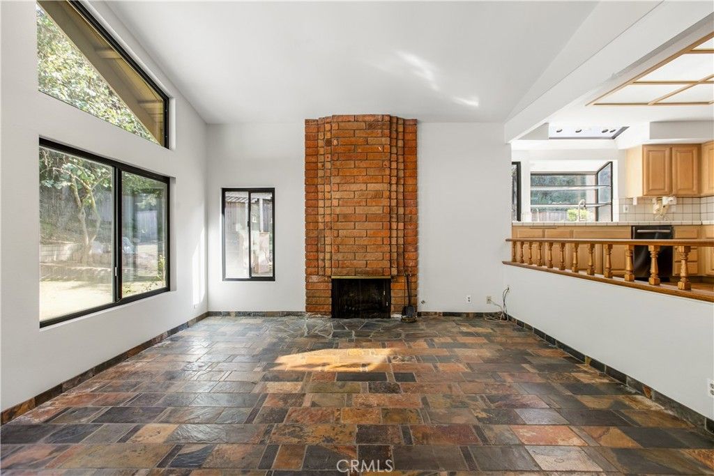 Image 6 of property listing at 1475 Paseo Maravilla, San Dimas, CA 91773