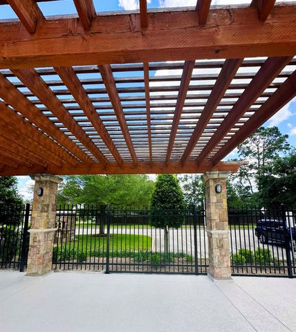 25981 N Kings Mill Lane, Kingwood, TX 77339