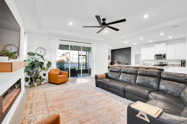 32289 CONCHSHELL SAIL STREET, Wesley Chapel, FL 33545