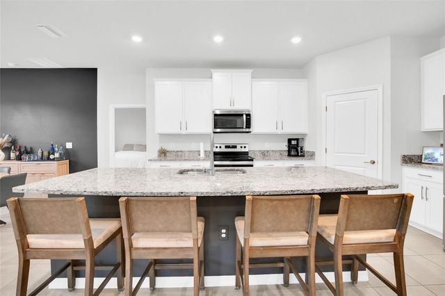 32289 CONCHSHELL SAIL STREET, Wesley Chapel, FL 33545