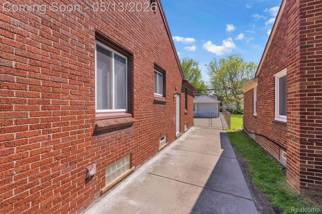 9578 Grayfield, Redford Charter Township, MI 48239