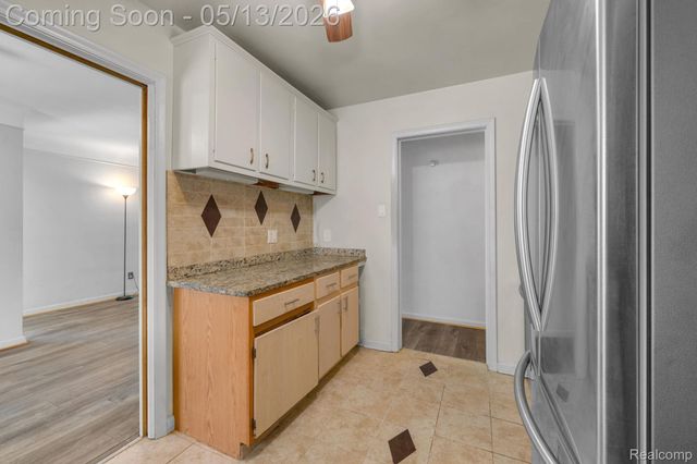 9578 Grayfield, Redford Charter Township, MI 48239