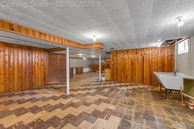 9578 Grayfield, Redford Charter Township, MI 48239
