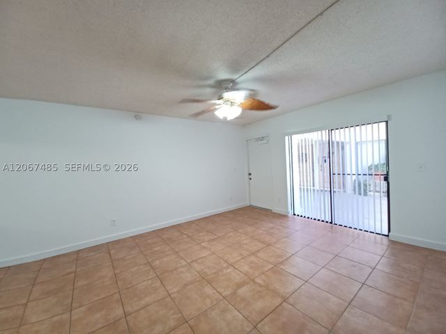 11120 Royal Palm Blvd 4-10, Coral Springs, FL 33065