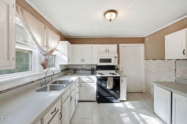 1410 Sharpe Road, Burlington, NC 27217