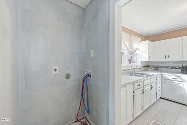 1410 Sharpe Road, Burlington, NC 27217